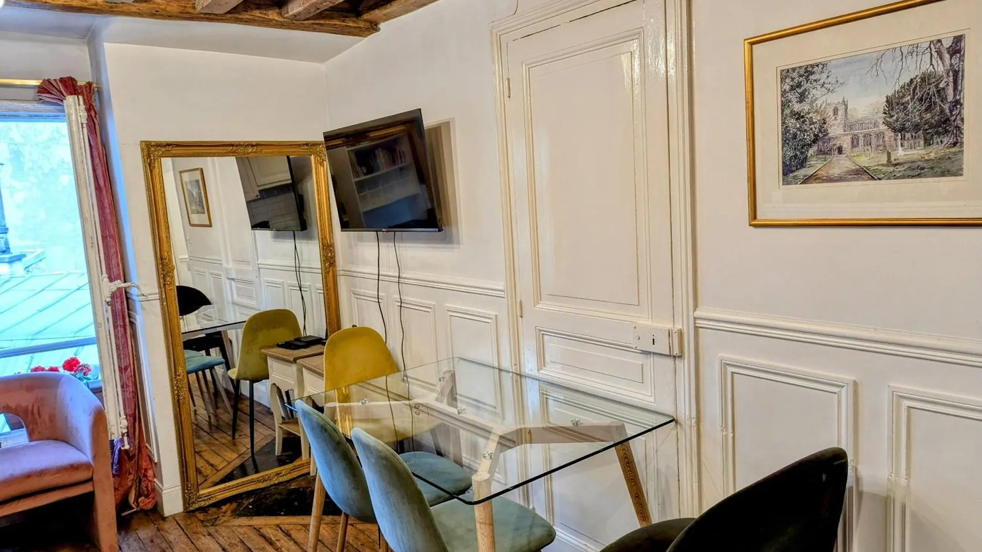 Opera Louvre Holidayapartment Daire