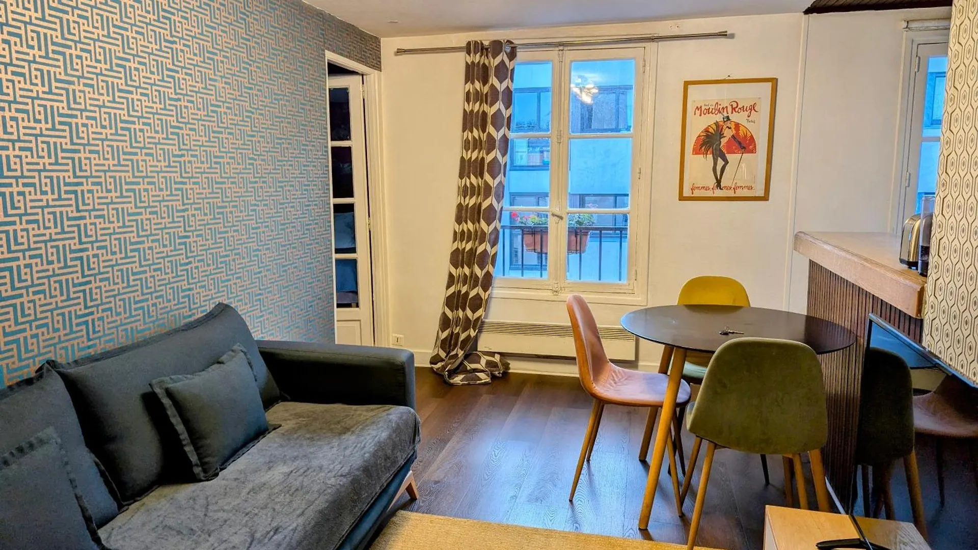 Daire Opera Louvre Holidayapartment *